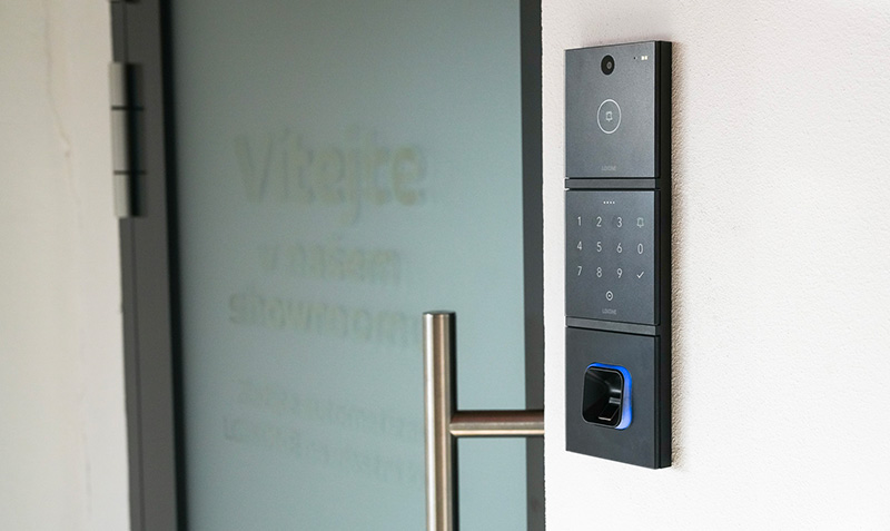 Kamerové a přístupové systémy, biometrie